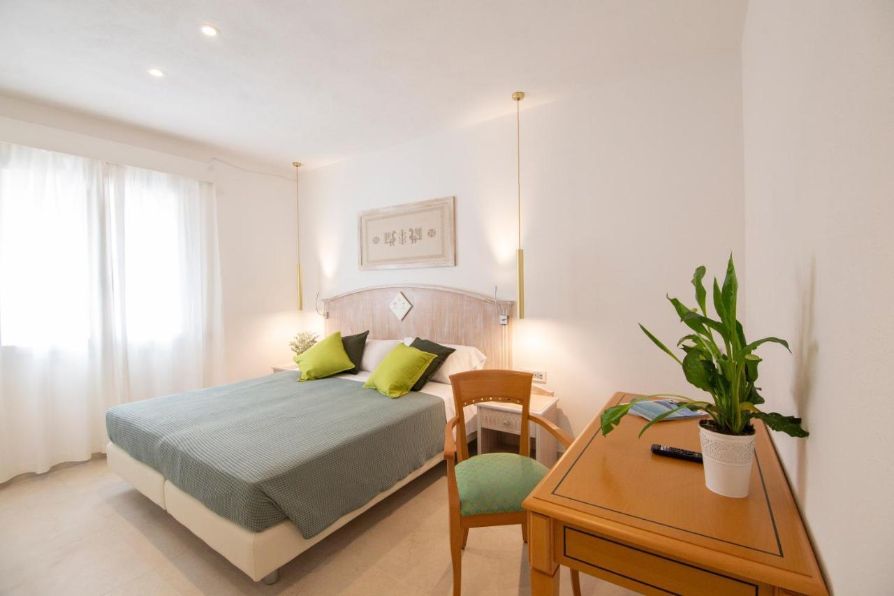 Tabernabe Hotel Tortolì Екстериор снимка