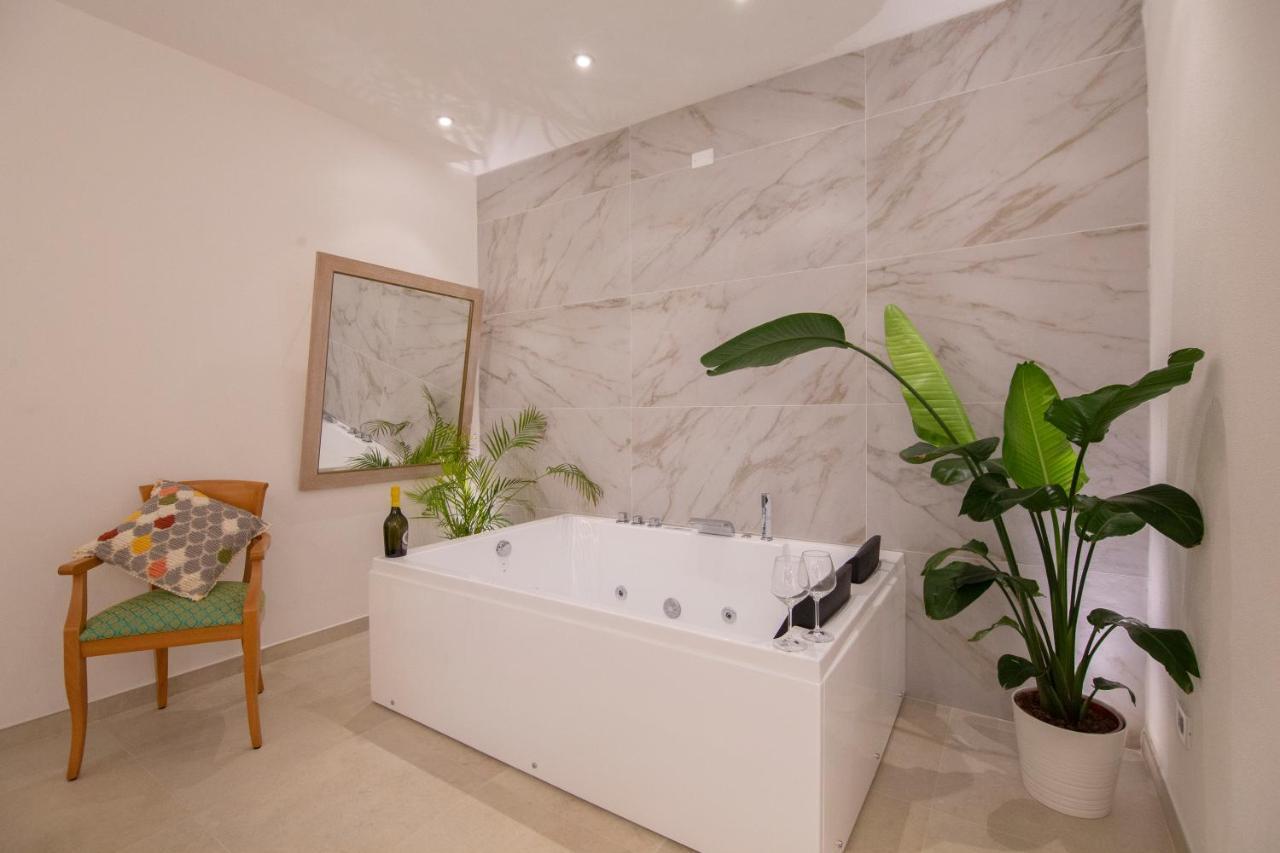 Tabernabe Hotel Tortolì Екстериор снимка