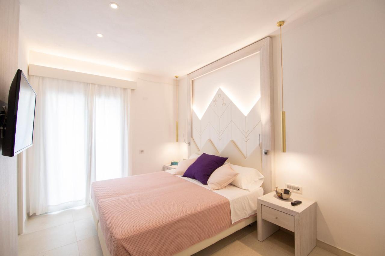 Tabernabe Hotel Tortolì Екстериор снимка