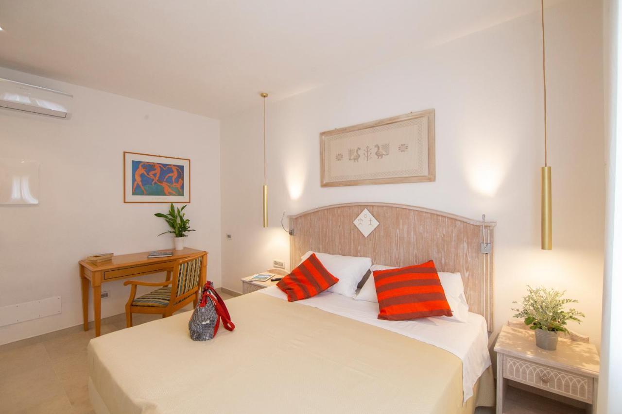 Tabernabe Hotel Tortolì Екстериор снимка